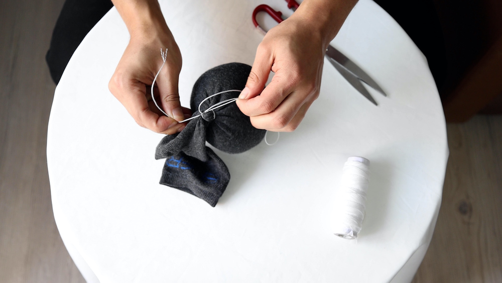 Simple Wool Dryer Ball Crafts You Can Do At Home Felt and Yarn